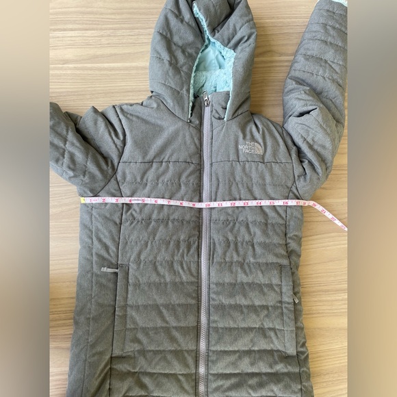 The North Face Kids Gray Jacket - Picture 4 of 11